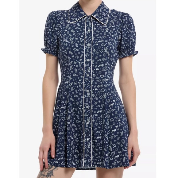 Social Collision Dresses & Skirts - NWT Social Collision Western Paisley Women’s Chic Navy Blue Mini Dress Size MED